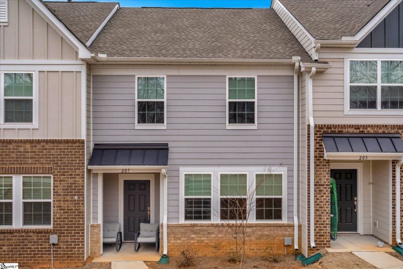 207 Stammer Lane