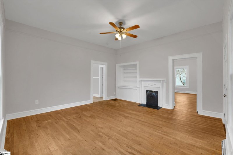 Property image 5 at 102 S 7th Street, Easley, SC 29640-3424