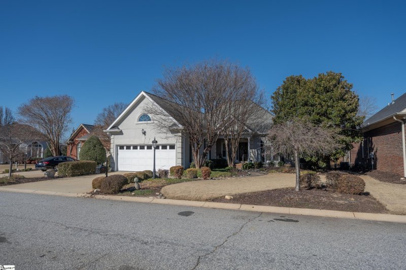 Property image 2 at 8 Germander Court, Greenville, SC 29615