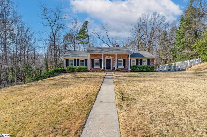 Property image 2 at 520 Trinity Way, Greenville, SC 29617