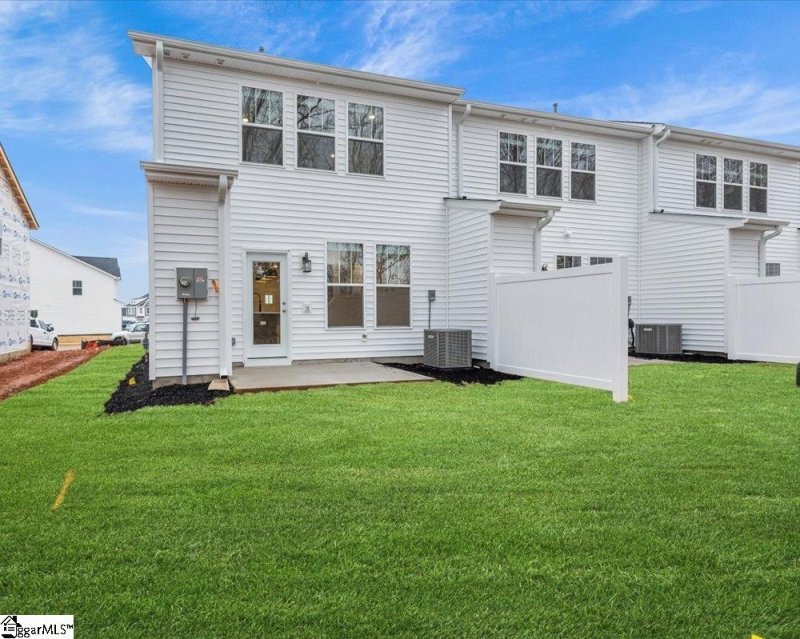 Property image 3 at 542 Harebell Way, Greenville, SC 29617