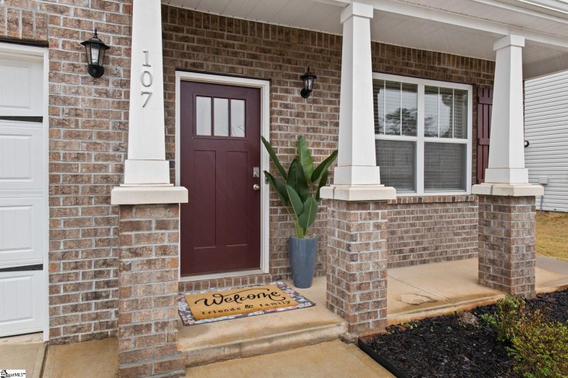 Property image 3 at 107 Slateford Circle, Piedmont, SC 29673