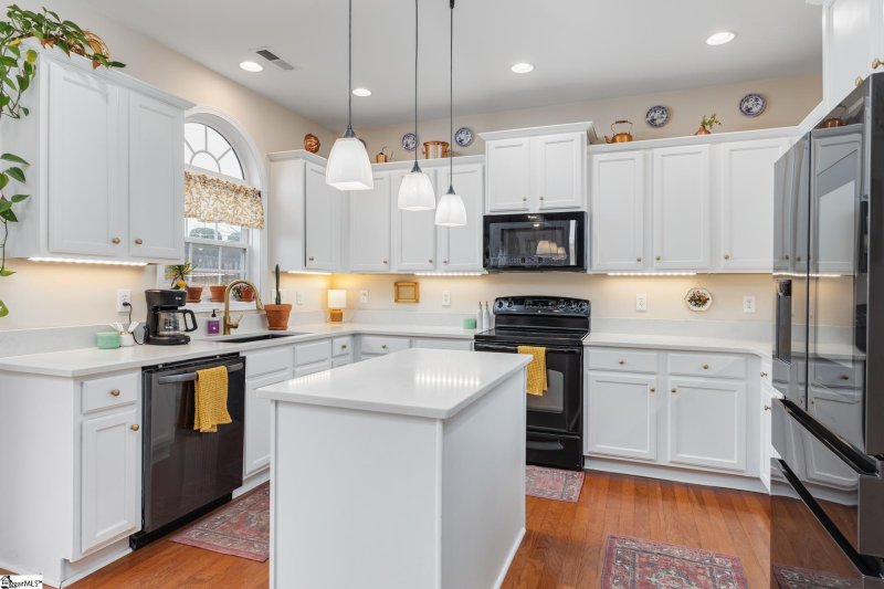 Property image 3 at 44 Hurshfield Court, Taylors, SC 29687
