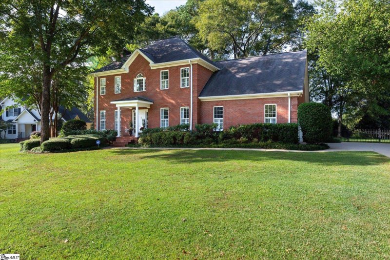 Property image 3 at 106 Lockmere Court, Easley, SC 29462