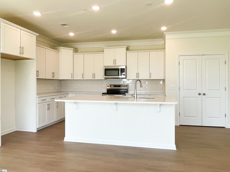 Property image 3 of 111 Pendergast Road in Harrington, Greenville, SC 29605