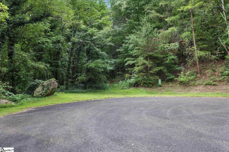 Property image 2 of 234 Craggy Rock Lane in The Cliffs at Glassy, Landrum, SC 29356