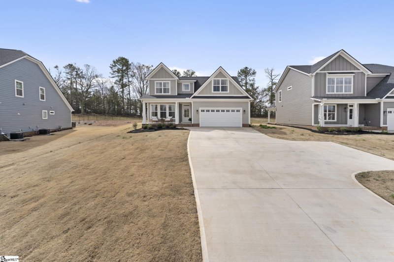 Property image 2 at 305 Summerall Drive, Anderson, SC 29621