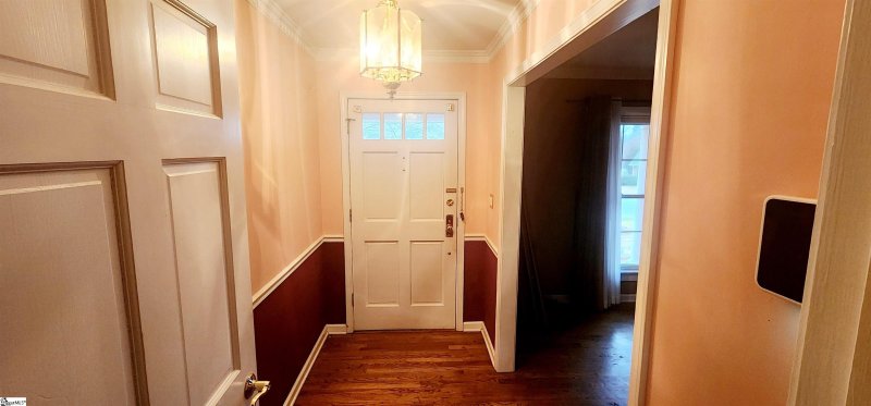 Property image 3 at 101 Iverson Street, Greenville, SC 29615