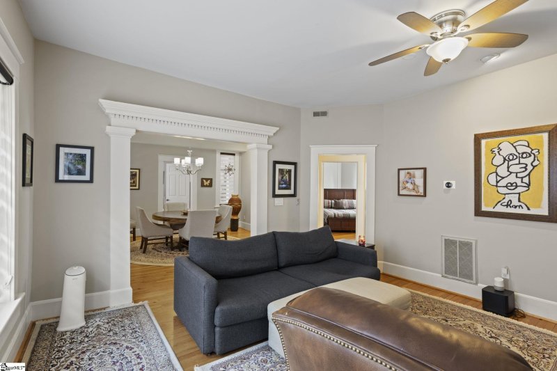 Property image 5 at 400 E Washington Street, Greenville, SC 29601