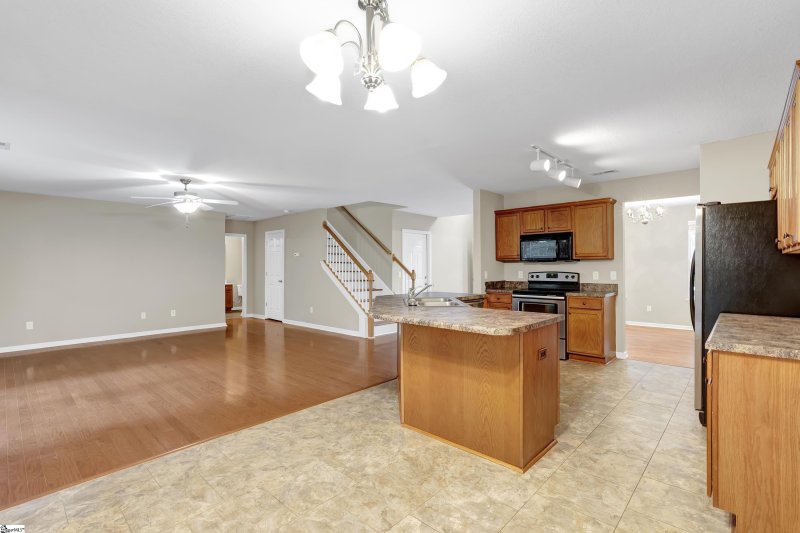 Property image 2 at 340 Faulkner Drive, Moore, SC 29369