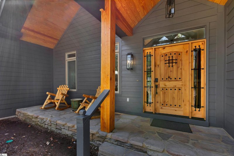 Property image 3 at 14 Laurel Cove Lane, Travelers Rest, SC 29690