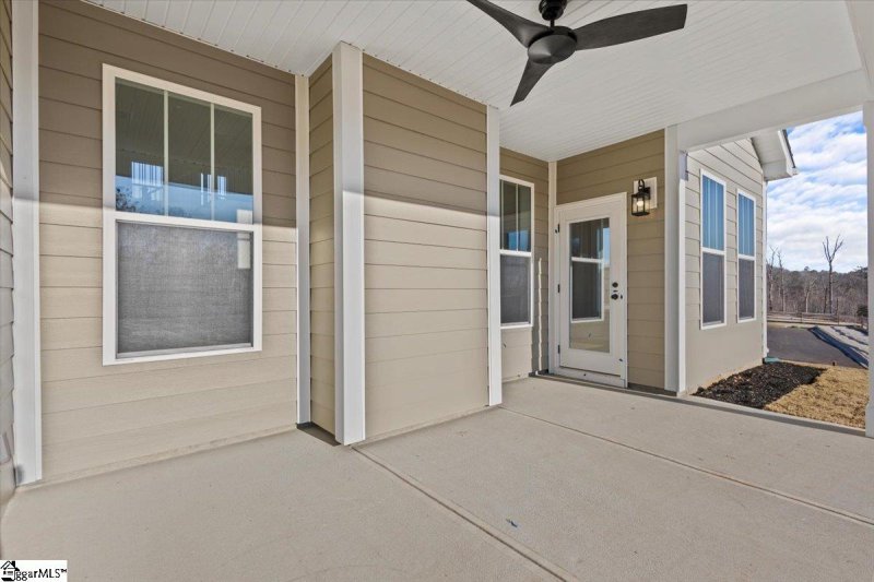 Property image 3 at 210 Summerall Lane, Seneca, SC 29678