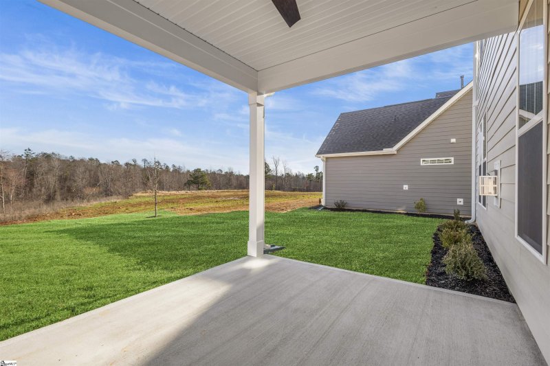 Property image 3 at 118 Wells Crossing Lane, Seneca, SC 29678
