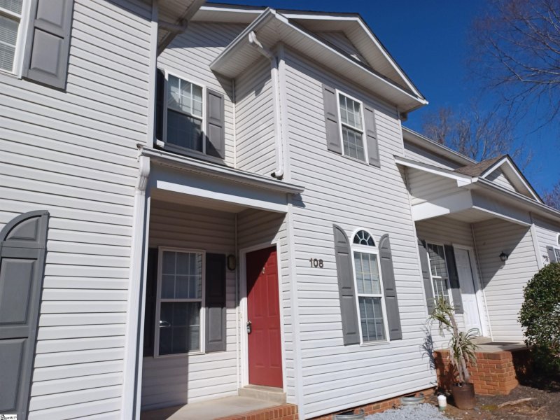 Foxfield Common, Greer Community