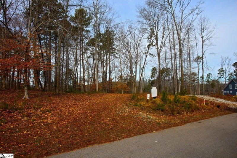 Property image 2 at 1367 Harbor Ridge Road, Seneca, SC 29672