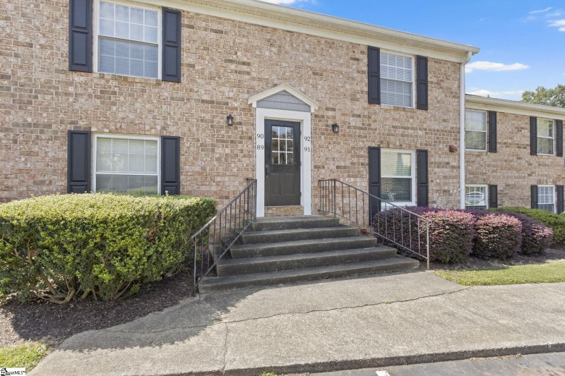 Property image 3 at 925 Cleveland Street, Greenville, SC 29601