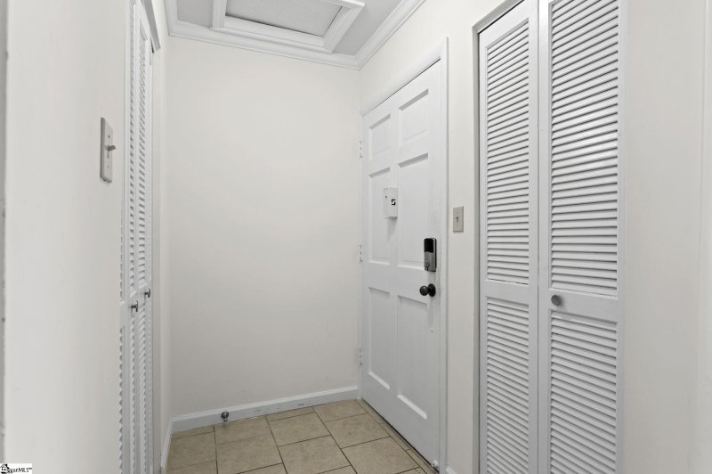 Property image 5 at 925 Cleveland Street, Greenville, SC 29601