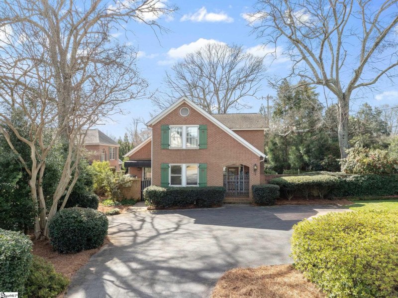 Property image 2 at 4 Byrd Boulevard, Greenville, SC 29605