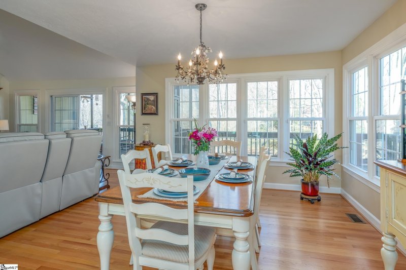 Property image 3 at 432 Thorn Meadow Lane, Boiling Springs, SC 29316