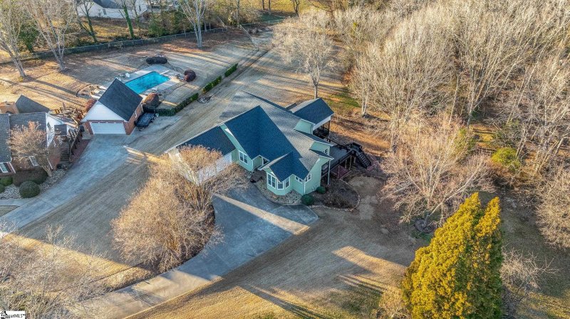 Property image 5 at 432 Thorn Meadow Lane, Boiling Springs, SC 29316