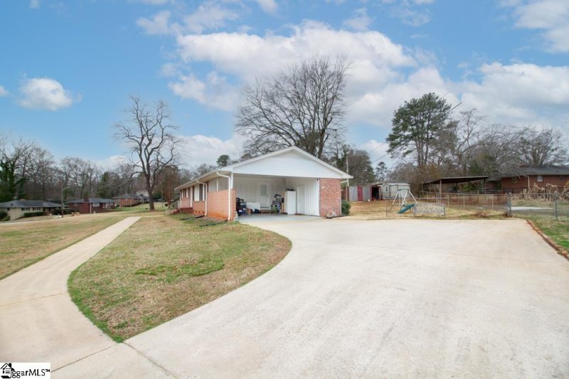 Property image 4 at 2025 Sheldon Drive, Anderson, SC 29621-3929