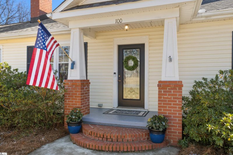 Property image 5 at 100 Wedgewood Drive, Greenville, SC 29609