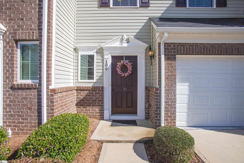 Property image 4 at 106 Emerywood Lane, Greenville, SC 29607