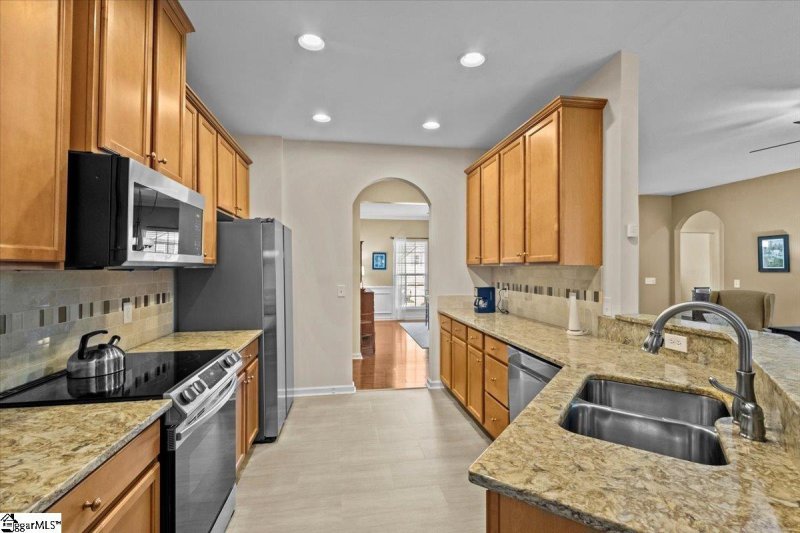 Property image 3 at 228 Meadow Rose Drive, Travelers Rest, SC 29690