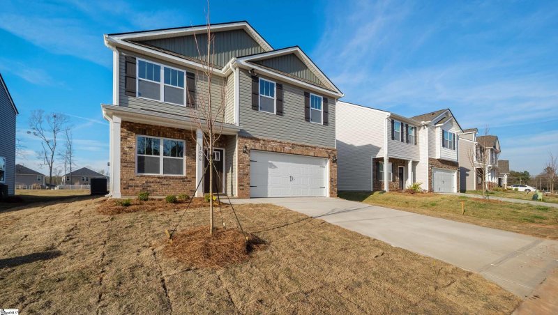 Property image 3 at 1068 White Willow Drive, Spartanburg, SC 29303