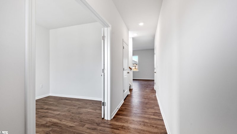 Property image 5 at 1068 White Willow Drive, Spartanburg, SC 29303