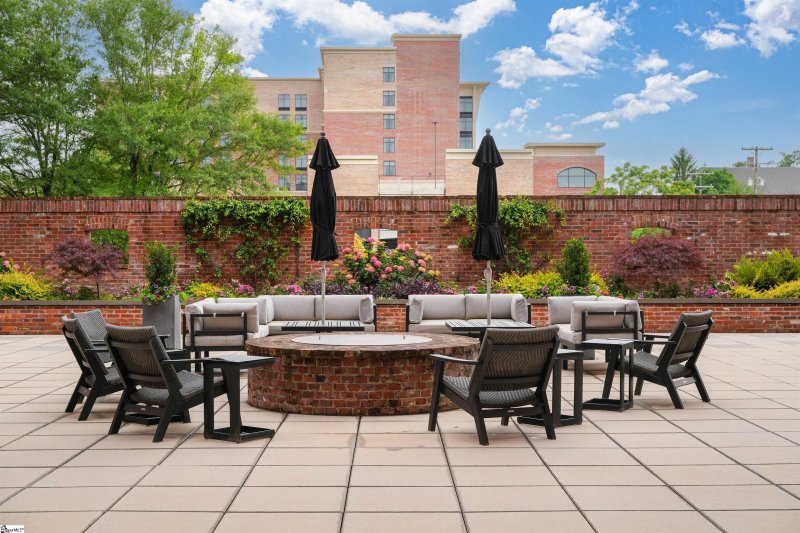 Property image 3 at 110 N Markley Street, Greenville, SC 29601