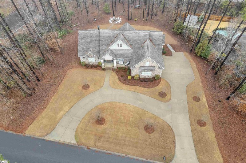 Property image 2 at 104 Carolina Club Drive, Spartanburg, SC 29306