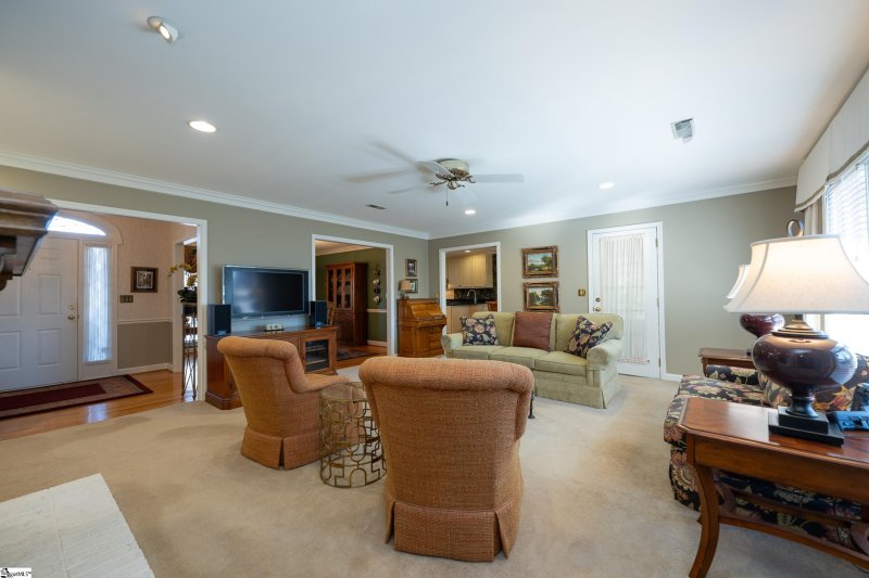 Property image 5 at 127 River Oaks Drive, Greer, SC 29650