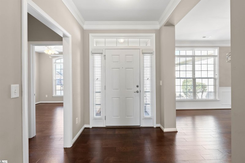 Property image 5 at 6 Wild Thorn Lane, Greenville, SC 29615