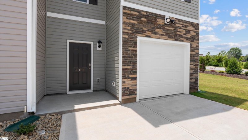 Property image 2 at 104 Sunriff Court, Greer, SC 29651