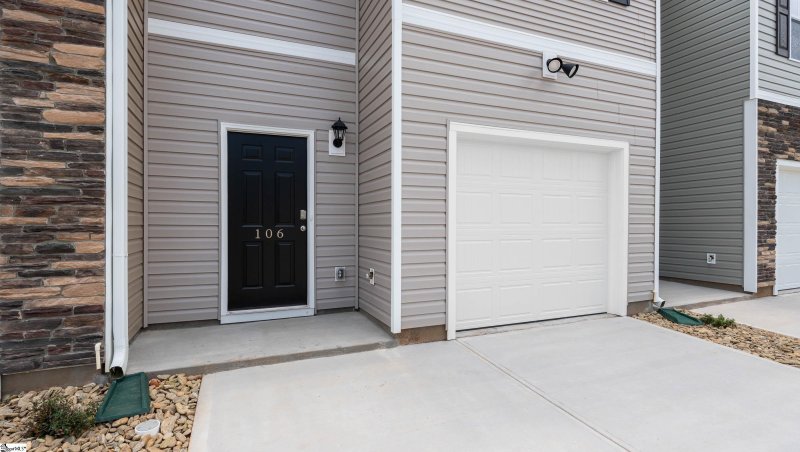 Property image 2 at 106 Sunriff Court, Greer, SC 29651