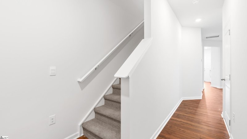 Property image 3 at 110 Sunriff Court, Greer, SC 29651