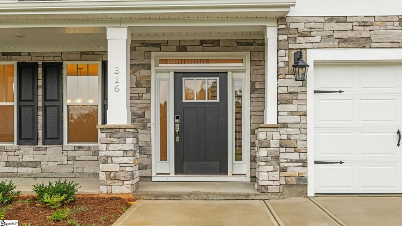 Property image 2 at 316 Fiery Road, Greenville, SC 29607