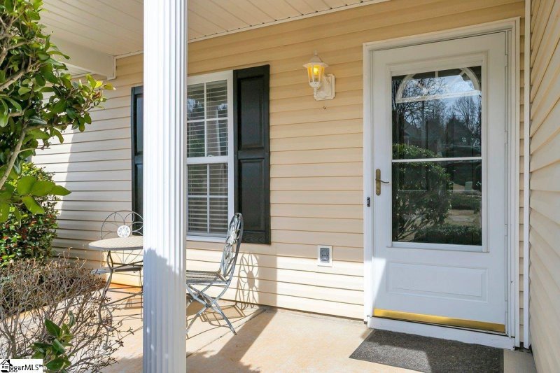 Property image 2 at 108 Hickory Valley Circle, Taylors, SC 29687