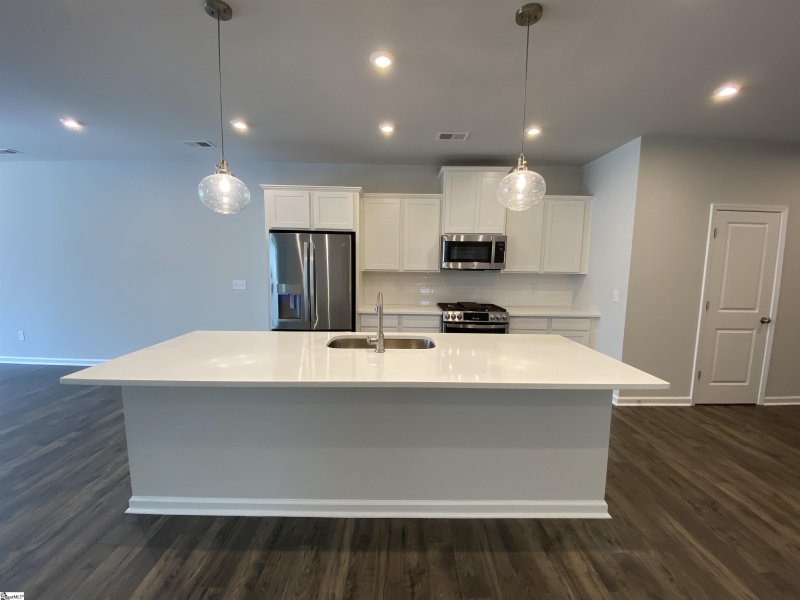 Property image 3 at 705 Isleworth Lane, Greenville, SC 29611