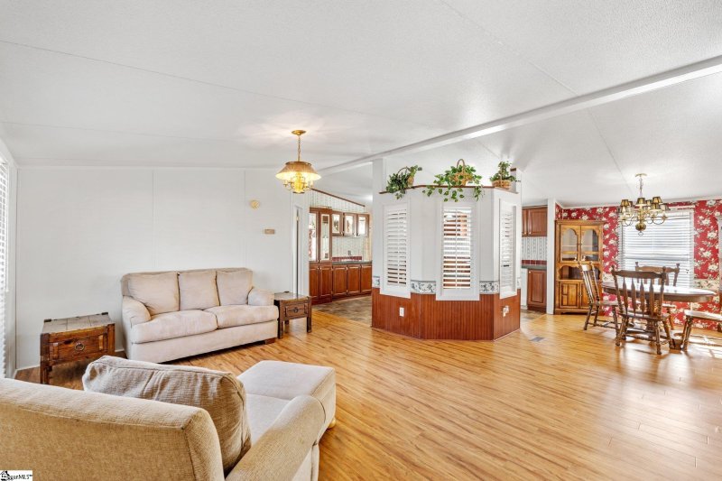 Property image 3 at 129 Sweetbud Court, Easley, SC 29640