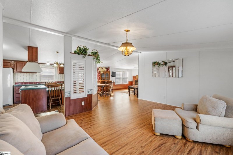 Property image 4 at 129 Sweetbud Court, Easley, SC 29640