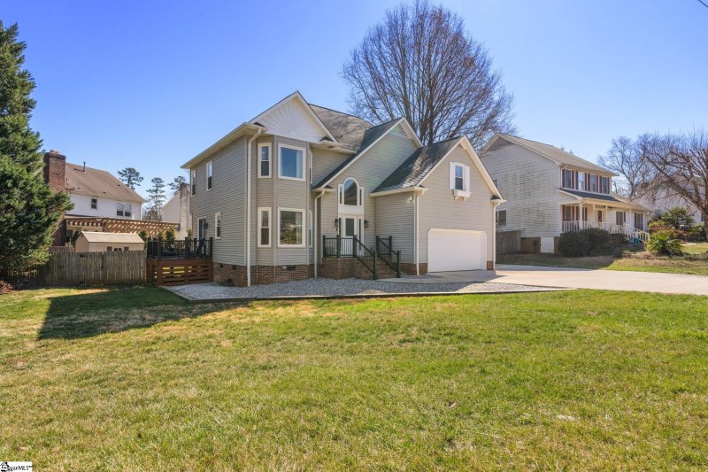 Property image 3 at 62 Oak Grove Lake Road, Greenville, SC 29615