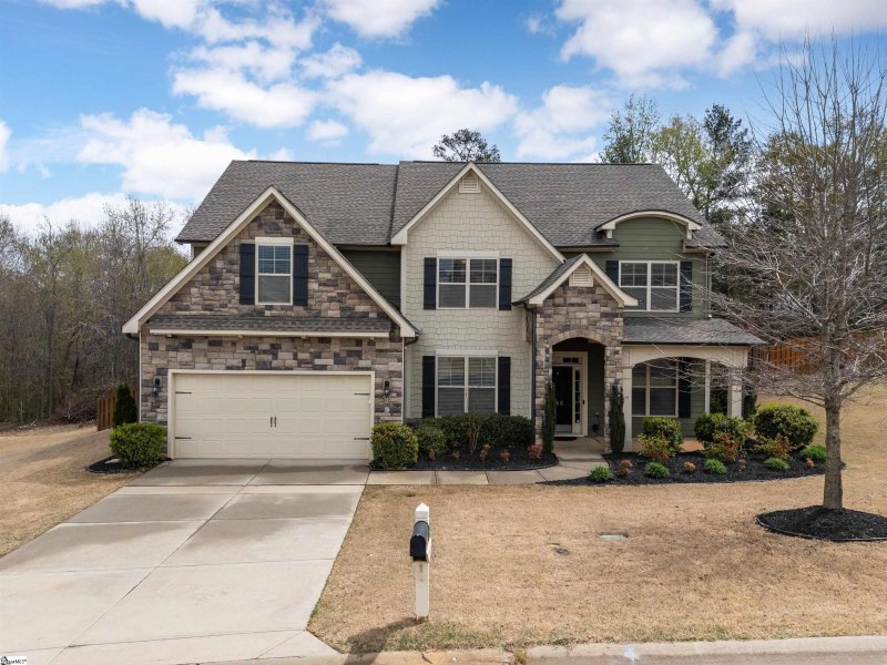 Property image 2 at 160 Sapphire Pointe Drive, Duncan, SC 29334