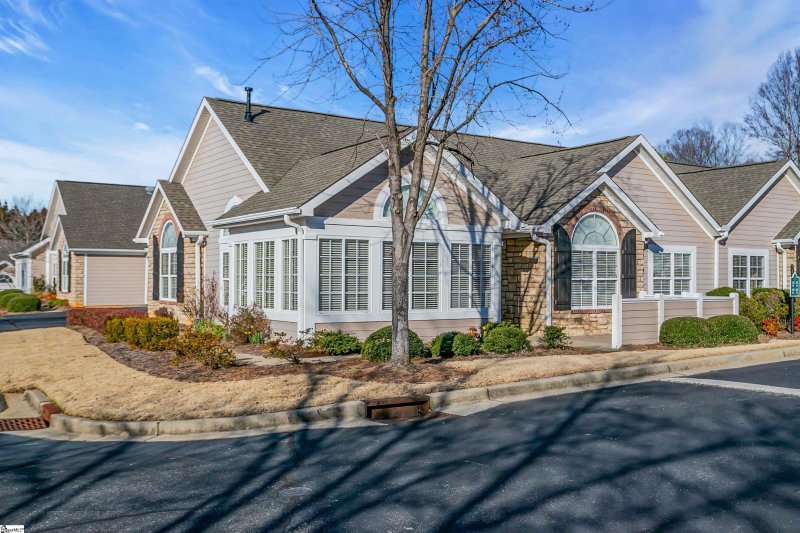 Property image 2 at 103 High Hat Circle, Greenville, SC 29617