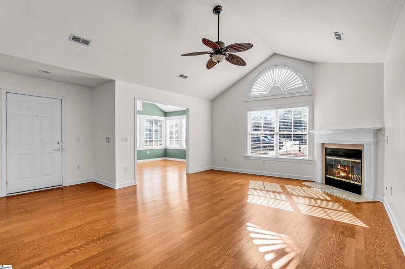 Property image 4 at 103 High Hat Circle, Greenville, SC 29617