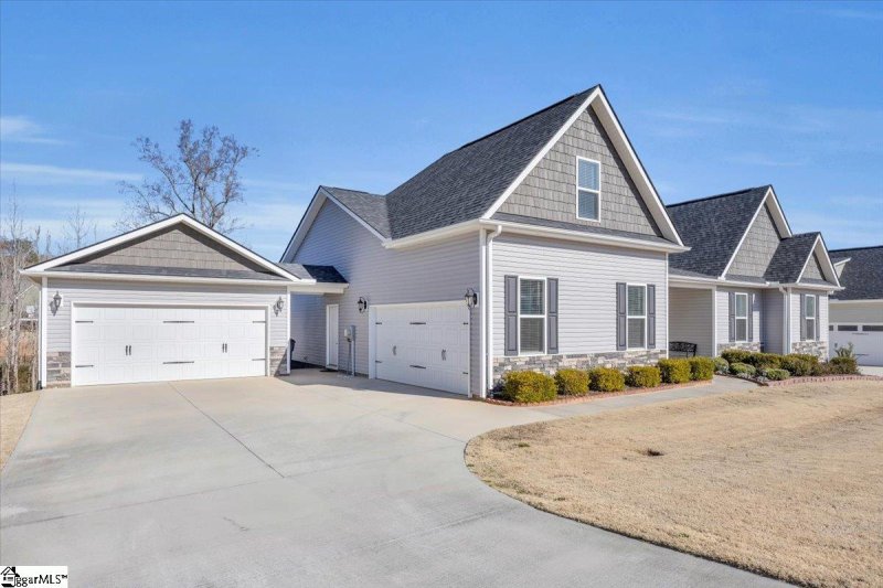 Property image 2 at 12 Judge Looper Court, Travelers Rest, SC 29690