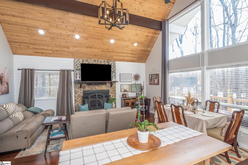 Property image 2 at 200 N Foxglove Road, Westminster, SC 29693