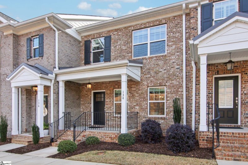 Property image 3 at 134 Danvers Road, Greenville, SC 29607