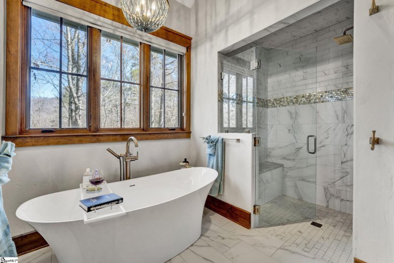 Property image 4 at 204 Lake Hills Lane, Travelers Rest, SC 29690